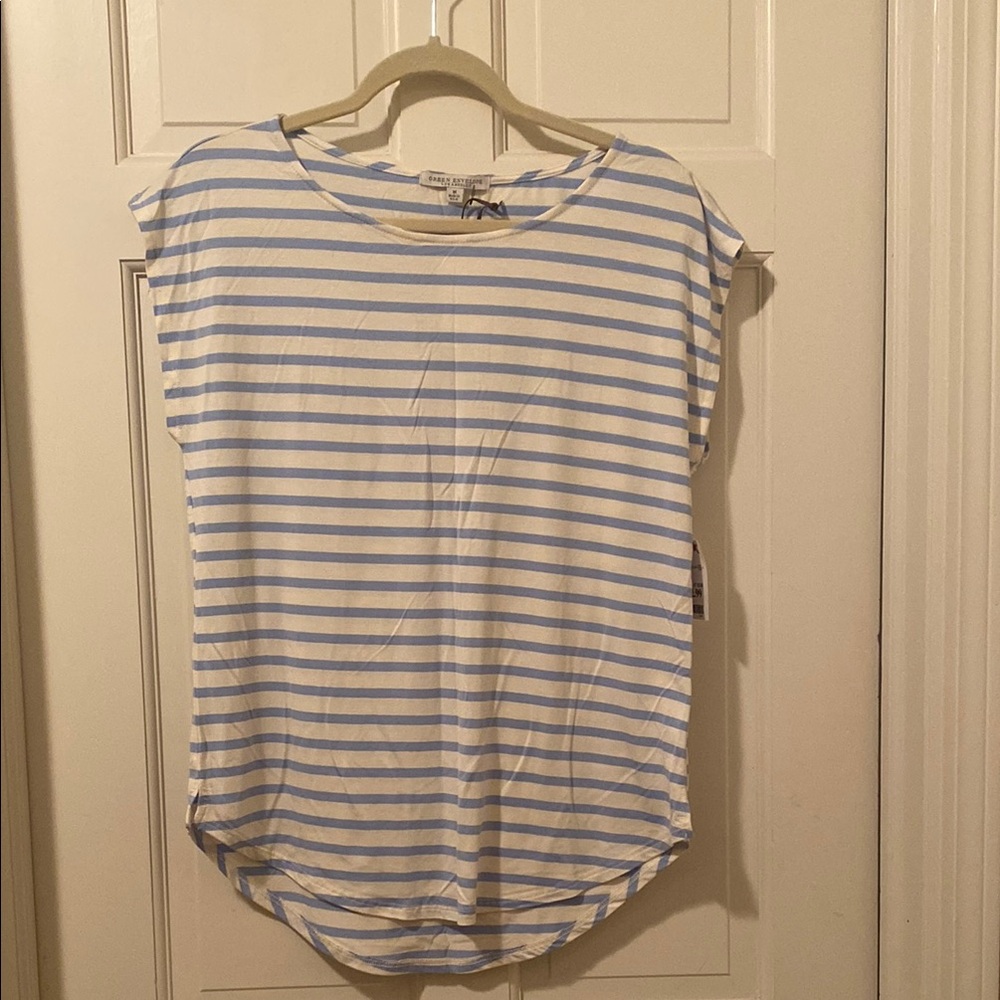 Green Envelope White and Gray Cap Sleeve Relaxed Tee